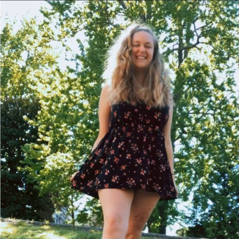 Meet your Posher, Renee